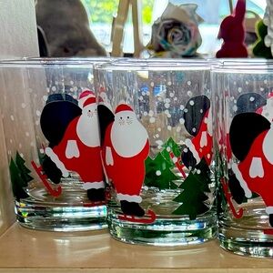 Vintage 1980’s Christmas Glasses Santa Clause Set of 4